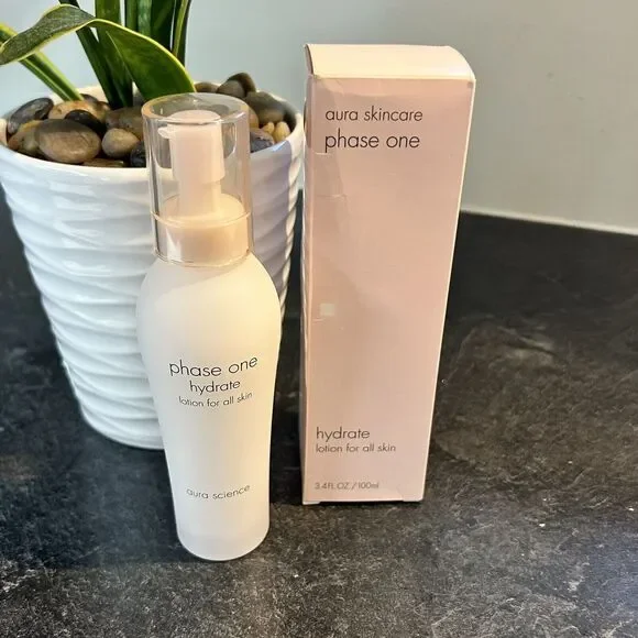 NEW Victoria's Secret Aura Phase One Hydrate Lotion All Skin 3.4 oz RETIRED - Picture 1 of 7